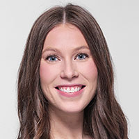 Mary Robertson headshot